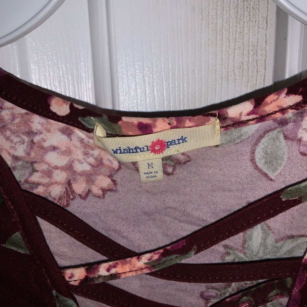 Flower Pattern Tank - Picture 2 of 4